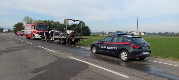 Furgone in fiamme tra Fidenza e Salsomaggiore