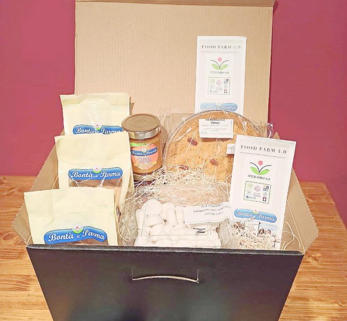 A &laquo;Food Farm 4.0&raquo; gli studenti preparano i &laquo;Pacchi di Natale&raquo;