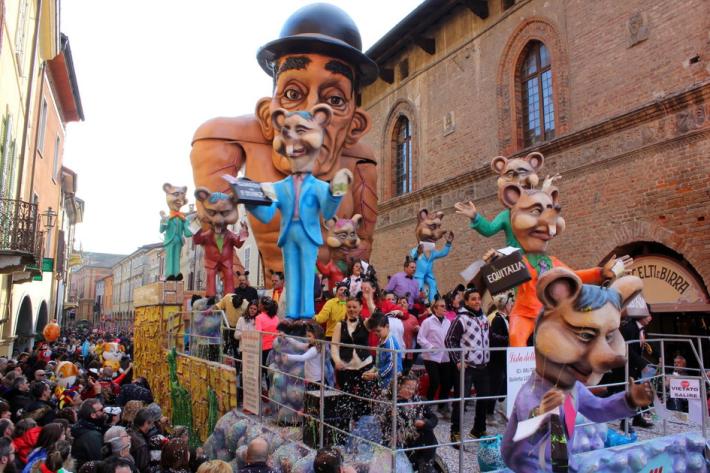 Il Carnevale di Busseto non c'&egrave; pi&ugrave; ma da Bologna arrivano fondi. Il sindaco: &laquo;Lo rilanceremo&raquo;