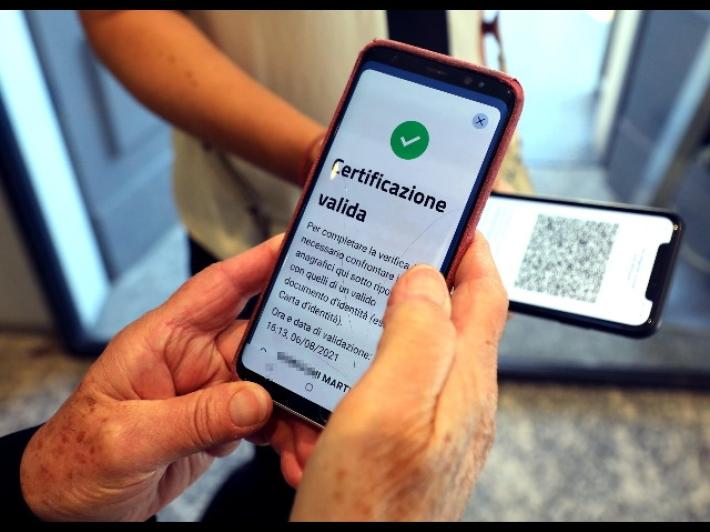 Falsi certificati, sequestrati due canali Telegram
