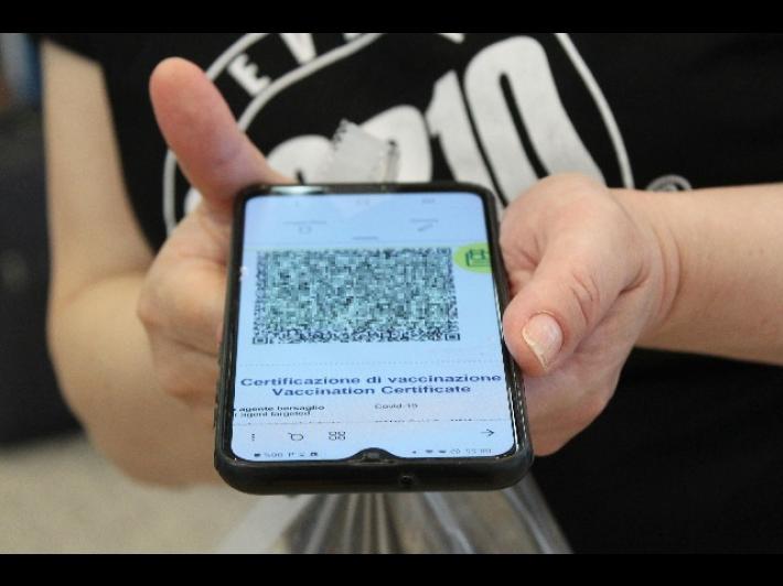 Ieri scaricati pi&ugrave; di un milione di Green pass 