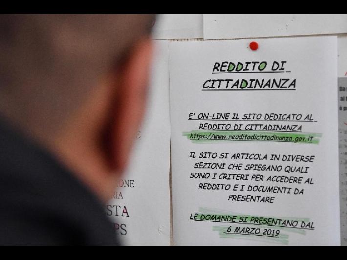 Mafiosi col reddito di cittadinanza, 109 indagati in Puglia