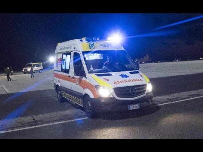 Bimbo si schianta in bici contro un cancello, &egrave; gravissimo