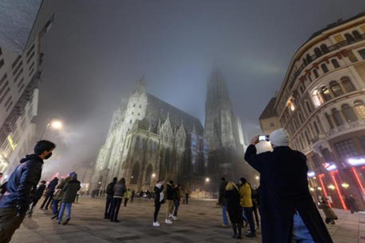 Svolta in Austria, 'lockdown solo per i non vaccinati'