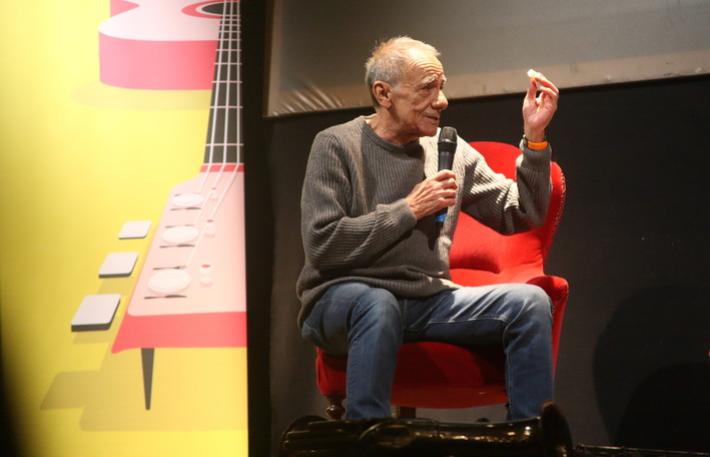 La lezione del prof Vecchioni