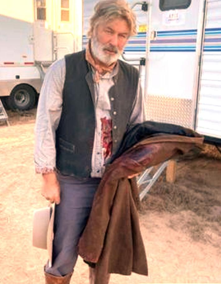 Tragedia sul set: per Baldwin rischi legali come produttore