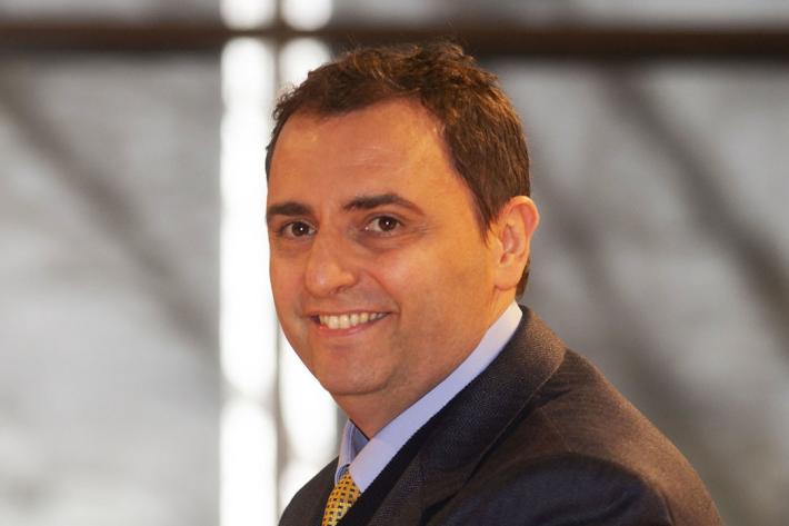 Freddi: "Simone Strozzi al confino a Scampia: continuer&agrave; ad aiutare i poveri. Parma ingrata"