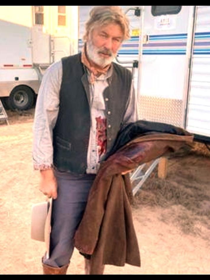 L'assistente regista di Rust ammette: "Non ho controllato la pistola"