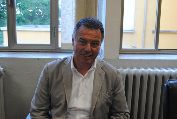 Il sindaco dimissionario: &laquo;La mia colpa? Mi sono rifiutato di far potare una pianta&raquo;