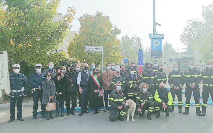 Inaugurato largo  Cattani