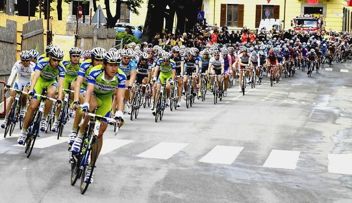 Giro d'Italia: da Parma a Genova con  passaggio a Borgotaro