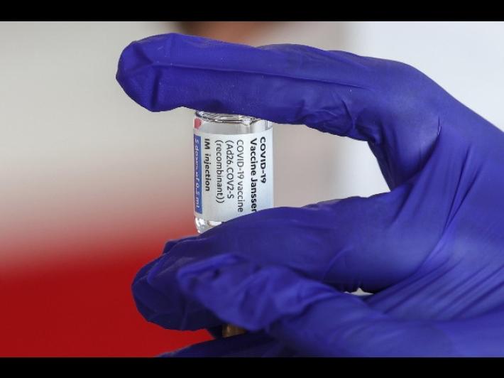 Aifa, via libera alla dose 'booster' Johnson & Johnson dopo sei mesi con vaccino mRna