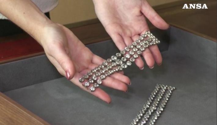 I diamanti di Maria Antonietta all'asta a Ginevra