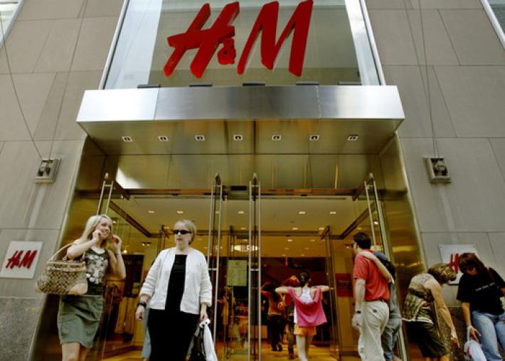 Anche la catena di abbigliamento  H&M  abbandona la Russia 