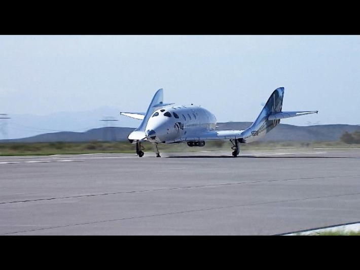 Virgin Galactic: venduti 100 biglietti per lo spazio a 450.000 a dollari