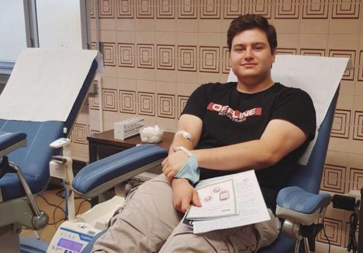 Festeggia la maggiore et&agrave; iscrivendosi all'Avis