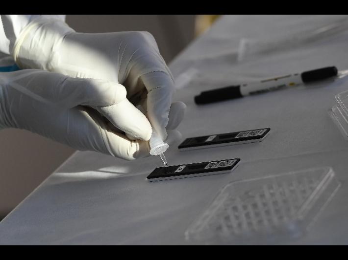 Parma, 26 nuovi positivi. Ma c'&egrave; un ricoverato in meno in terapia intensiva Covid