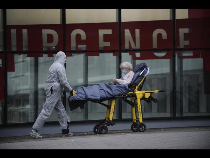 Covid: Francia, 'quinta ondata progredisce in modo fulmineo'