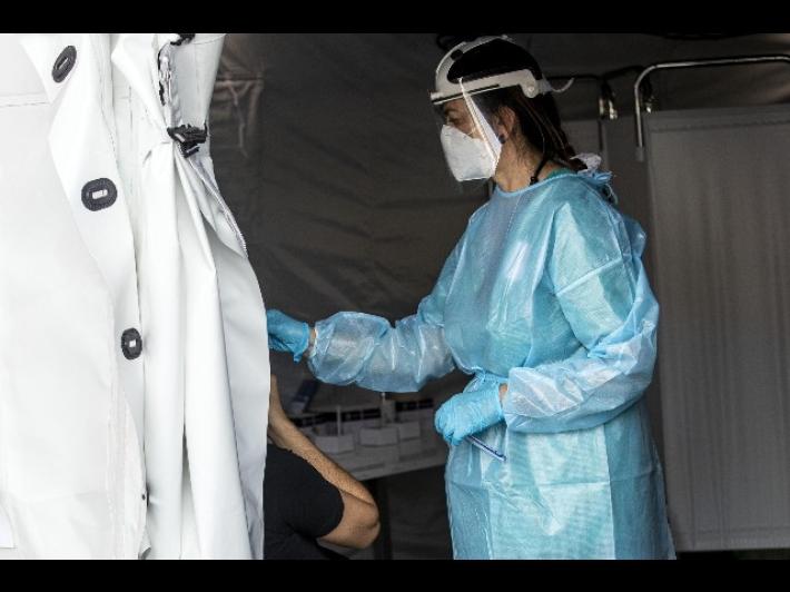 Covid: 6.404 positivi e 70 le vittime in Italia