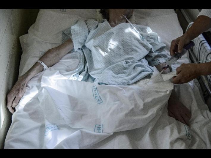 Primo storico s&igrave; al suicidio assistito in Italia ad Ancona per Mario, tetraplegico da 11 anni