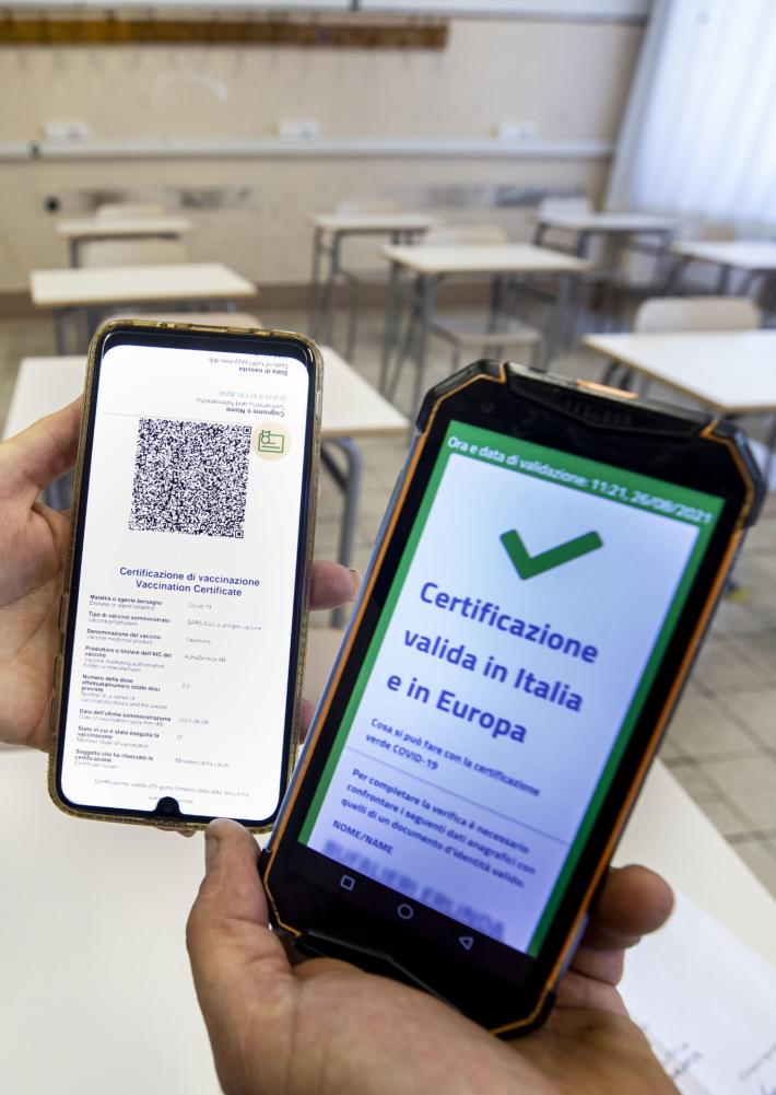 Obbligo del Super green pass nel mondo del lavoro: il governo decide mercoled&igrave;