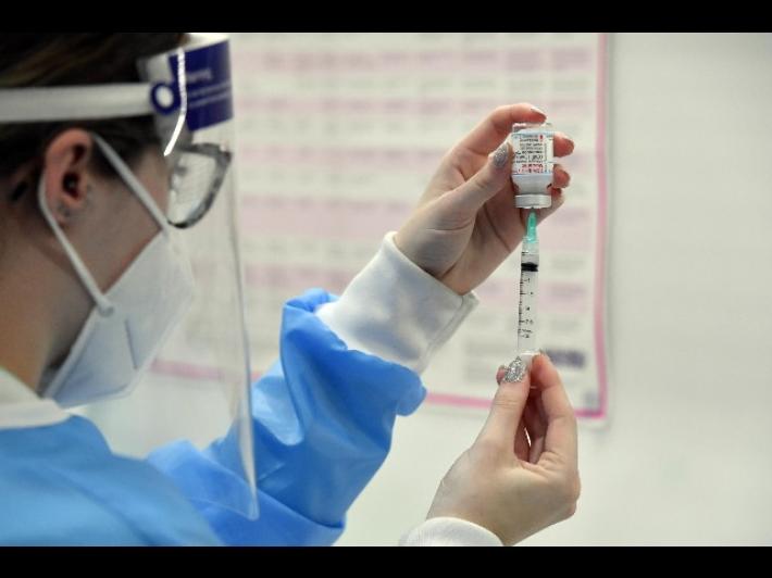 Si lavora a ipotesi obbligo vaccino ad altre categorie 