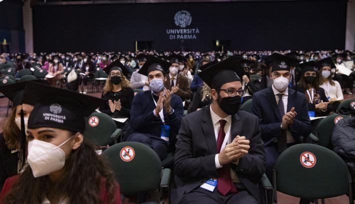 Arriva la cerimonia di &laquo;riproclamazione&raquo;