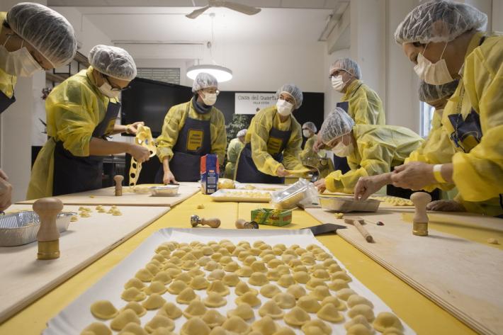 L'anolino solidale. E infinito 