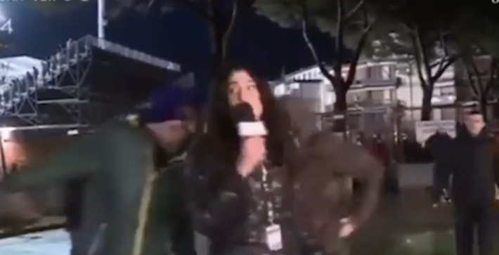 Giornalista palpeggiata, (individuati) daspo per due anni a due tifosi viola