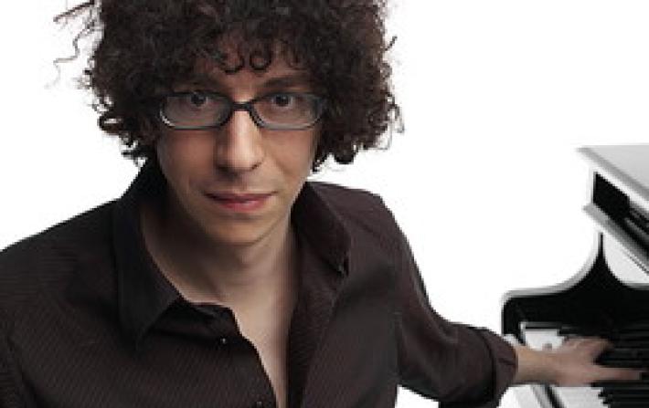 Il pianista Giovanni Allevi: "Ho un mieloma"