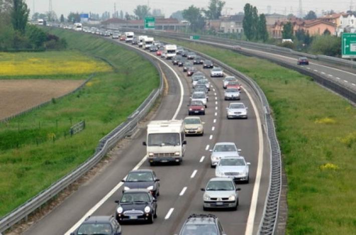 Traffico intenso in Autocisa: code e disagi da Borgotaro a Pontremoli. Disagi anche in A1