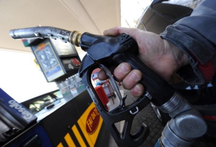 "Congelato" lo sciopero dei benzinai