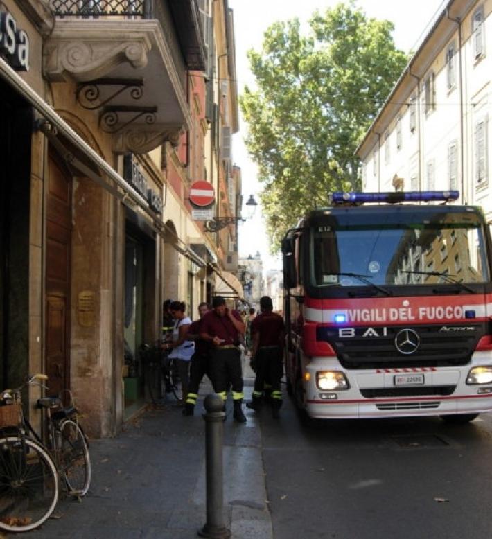 Centro storico senza luce: &egrave; saltata la cabina  elettrica di trasformazione da 15mila volt che alimenta il quartiere