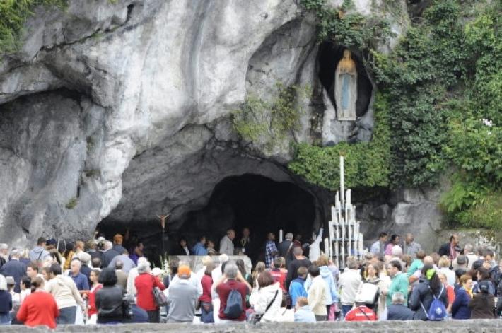 Dopo due anni di chiusura riapre il santuario di Lourdes
