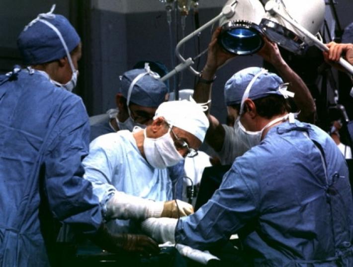 Donna muore dopo la liposuzione in una struttura privata