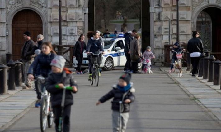 Poco vento ma parchi chiusi: &egrave; protesta