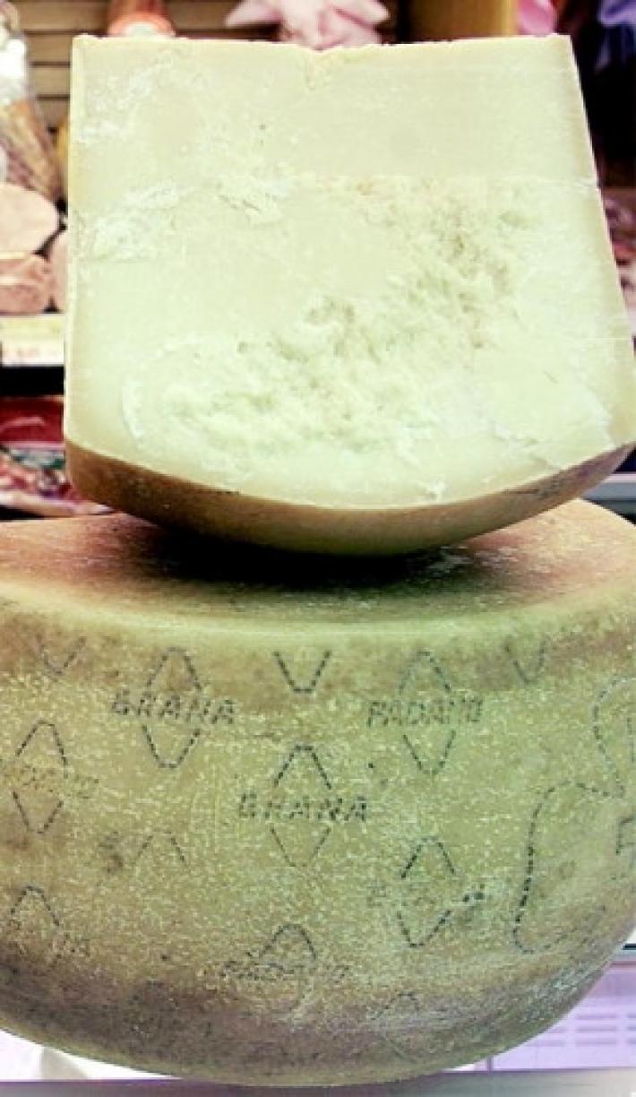 Lega Piacenza regala Grana Padano, Consorzio si dissocia