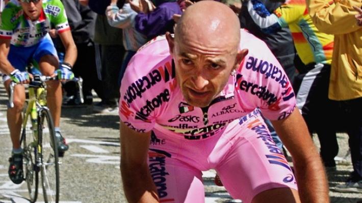 La madre di Pantani: "Quando mor&igrave;,  era con due escort "