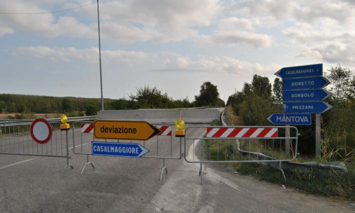 Ponte chiuso: anche lo sport fa i salti mortali