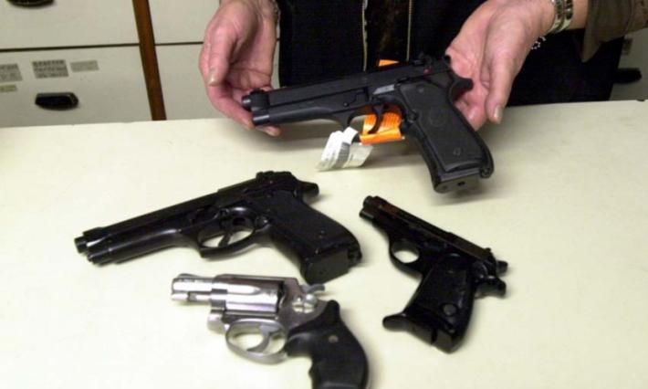 Anche a Parma in tanti vorrebbero un'arma in casa