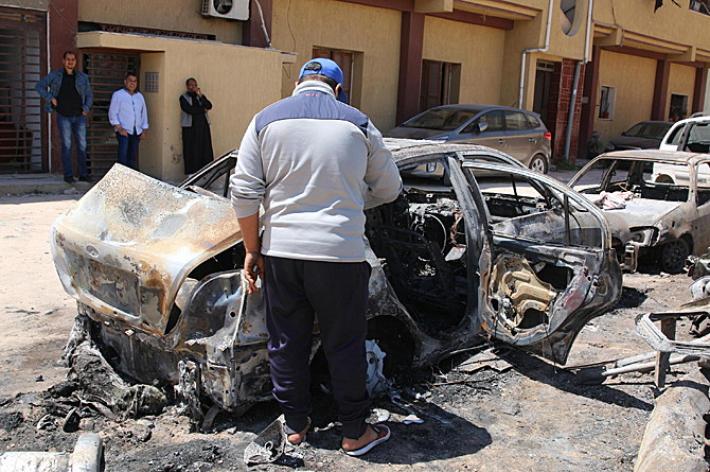 Libia, l'Oms, 220 morti e 1.066 feriti a Tripoli. E l'Onu: "Ci sono 30.200 sfollati"