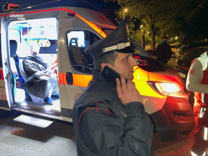 Si barrica in casa e minaccia di dare fuoco alla palazzina: ore di trattative coi carabinieri 