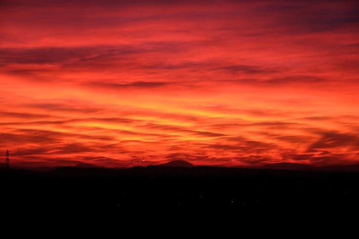 Tramonto infuocato a Corcagnano
