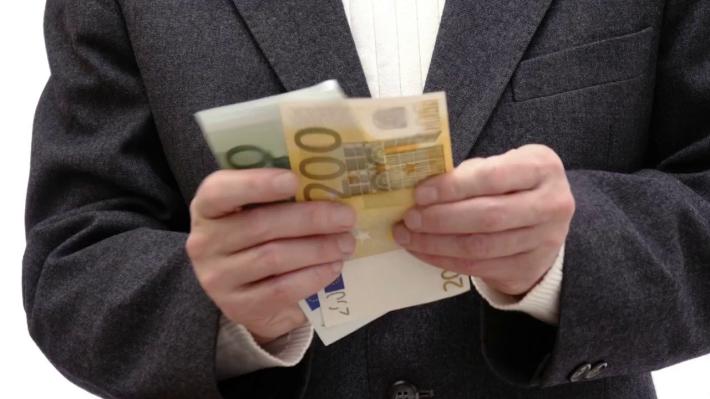 Tetto al contante scompare da dl; Lega, sara' in manovra