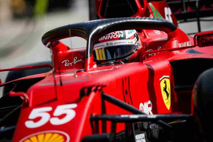 Sainz con la Ferrari fino al 2024 "Non c'&egrave; team migliore"