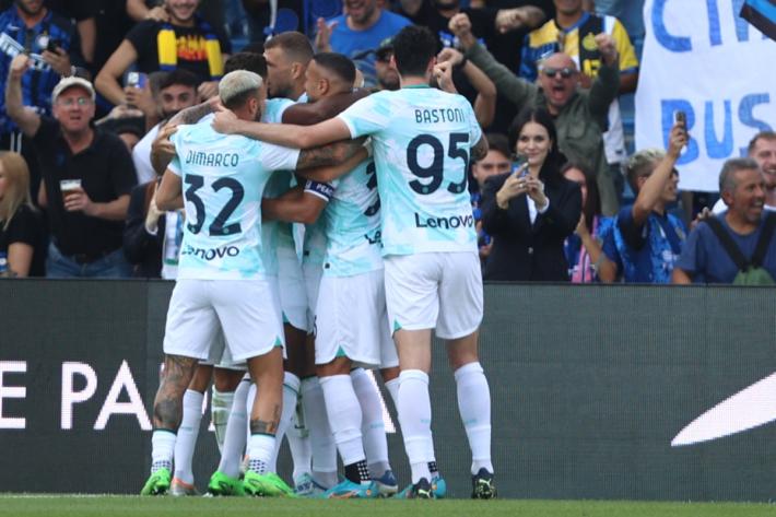 Doppietta di Dzeko, l'Inter passa in casa del Sassuolo