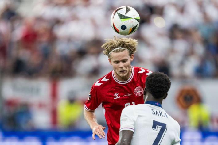 Europa 2024: Danimarca-Inghilterra 1-1, Hjulmand replica a Kane