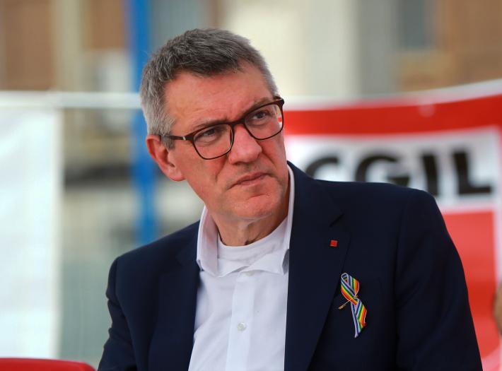 Landini "In piazza per salute e scuola, Salvini ridicolo sulle pensioni"