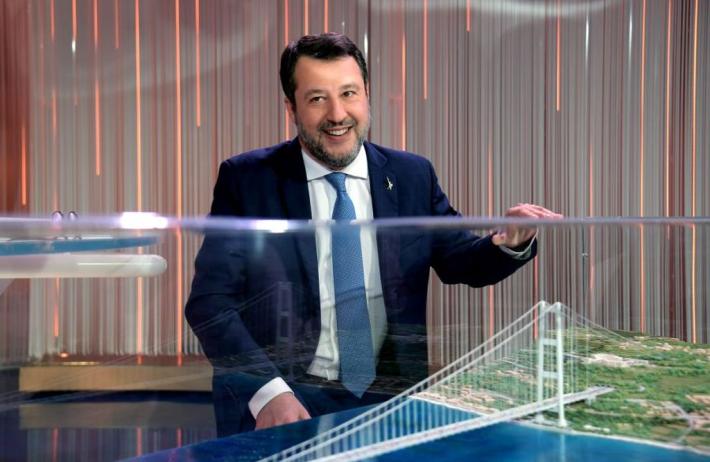 Salvini "Sul Ponte sullo Stretto mai arrivati cos&igrave; avanti"