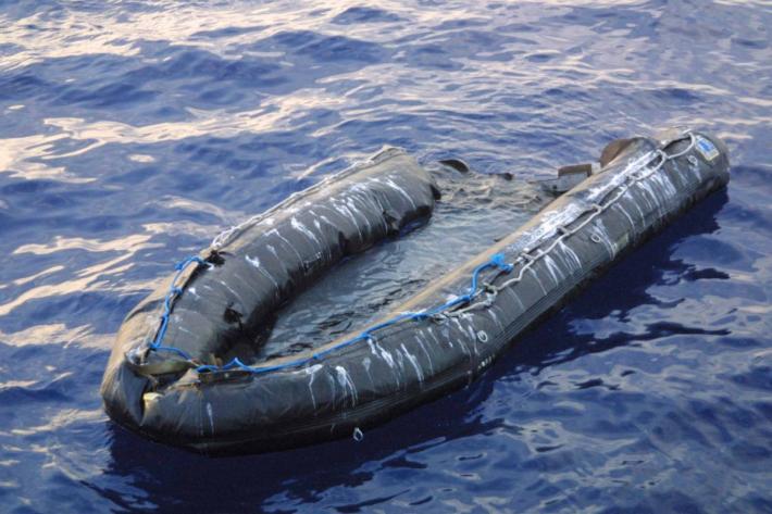 Barca con migranti si ribalta a Lampedusa: ci sono 20 vittime, recuperati 60 sopravvissuti